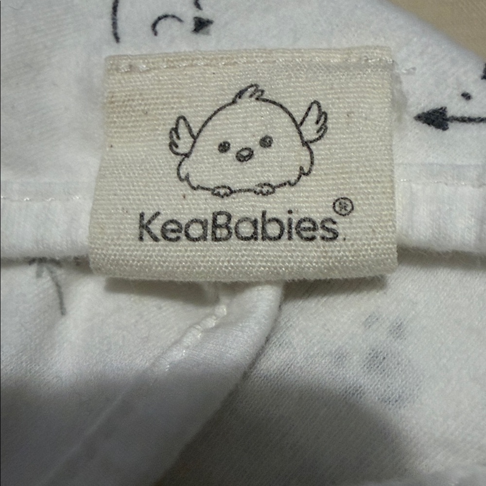 Set of 4 KeaBabies Baby Swaddle Blankets with Fun Patterns.  0-3 Months. - Picture 6 of 8